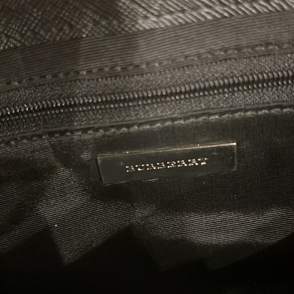 Authentic Burberry Tote - Picture 11 of 11